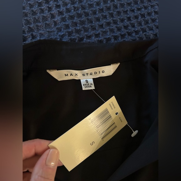 Max Studio sleeveless collared blouse - black - size S - Picture 5 of 6